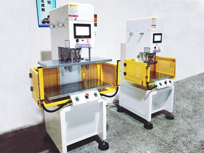  线路板伺服压接机