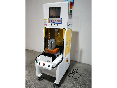  水箱水嘴压接机（自动送料）